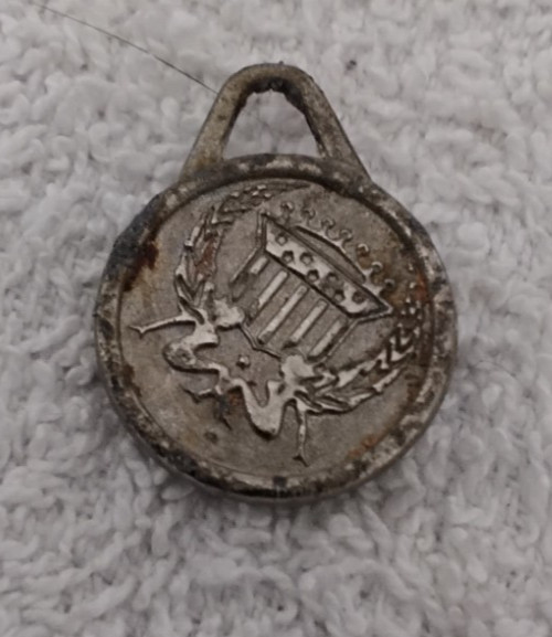 19TH CENTURY SILVER ALLOY PENDANT MISSING PICTURE ON REVERSE SIDE