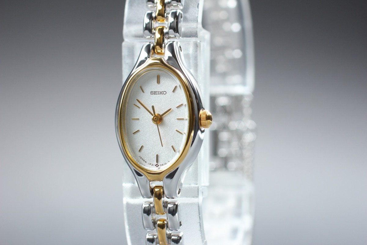 N MINT] Vintage Seiko 1F21-5A00 Oval Gold Silver Dial Quartz Women