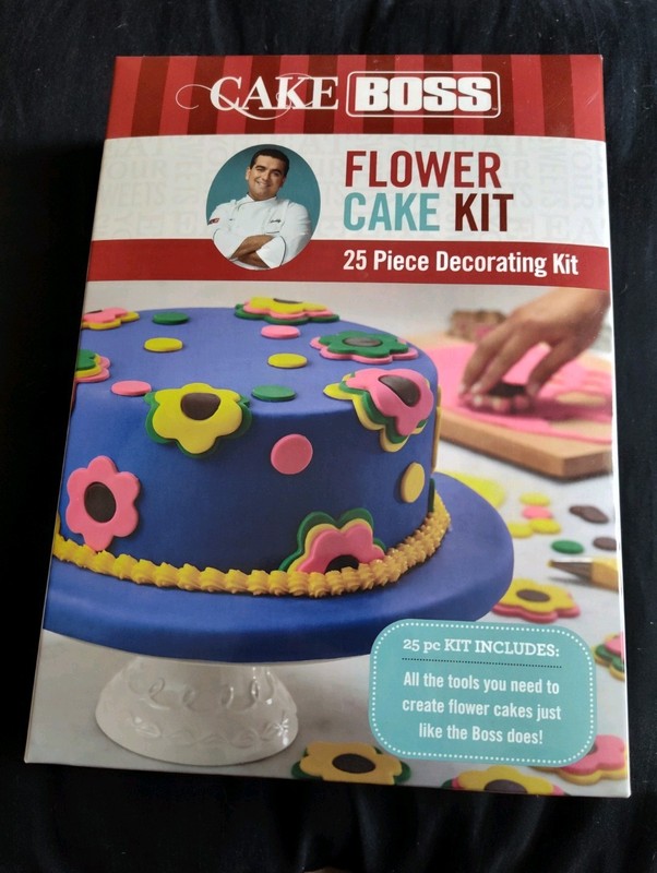 Cake Boss Flower Cake Kit New Open Box 25 Piece Cutters Tips Instructions