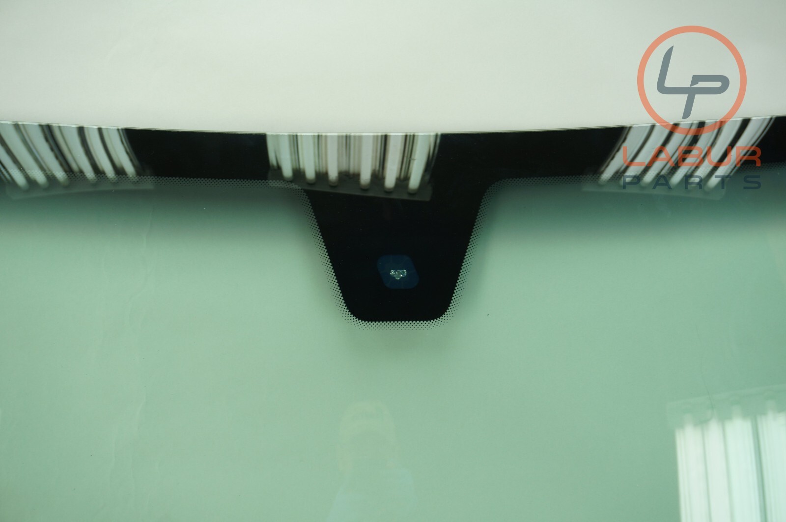M139 09-13 Maserati Quattroporte Front Windshield Wind Shield Glass G515