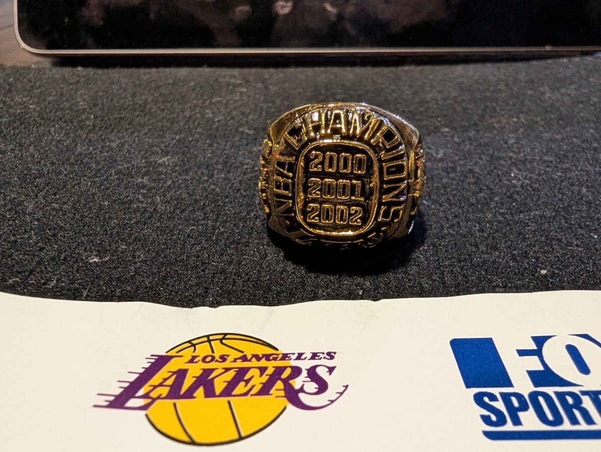 Los Angeles LAKERS 2000-2002, 3-peat RING Staples Center exclusive