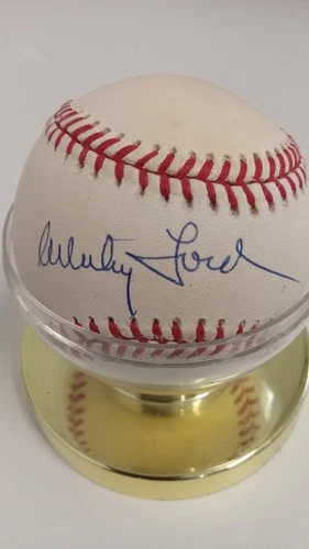 Whitey Ford  Autograph ROAL Baseball with JSA  Sticker #G26973.
