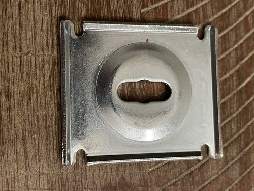 Soporte de techo LEGRAND para sistema de soporte de cable 558051 - CE40 EZ 10 paquetes de 25 - Imagen 3 de 4