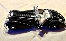 Sun Star Horch 855 Roadster 1938, Maßstab 1:18 Schwarz