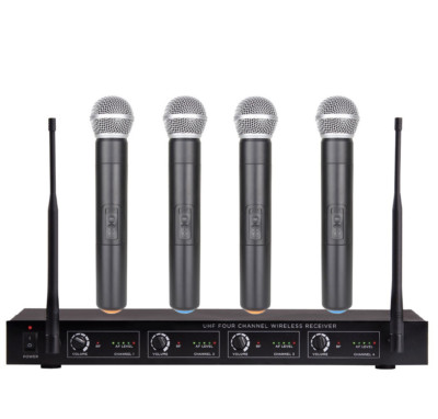 Pro Audio UHF Wireless Microphone System 4 Channel 4 Dynamic Handheld  Mic Set