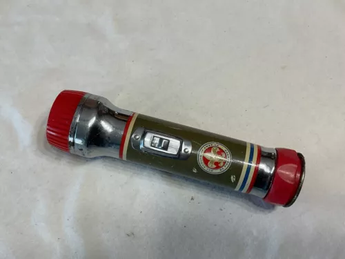 Vintage Boy Scouts Of America Flashlight in Army Green & Red