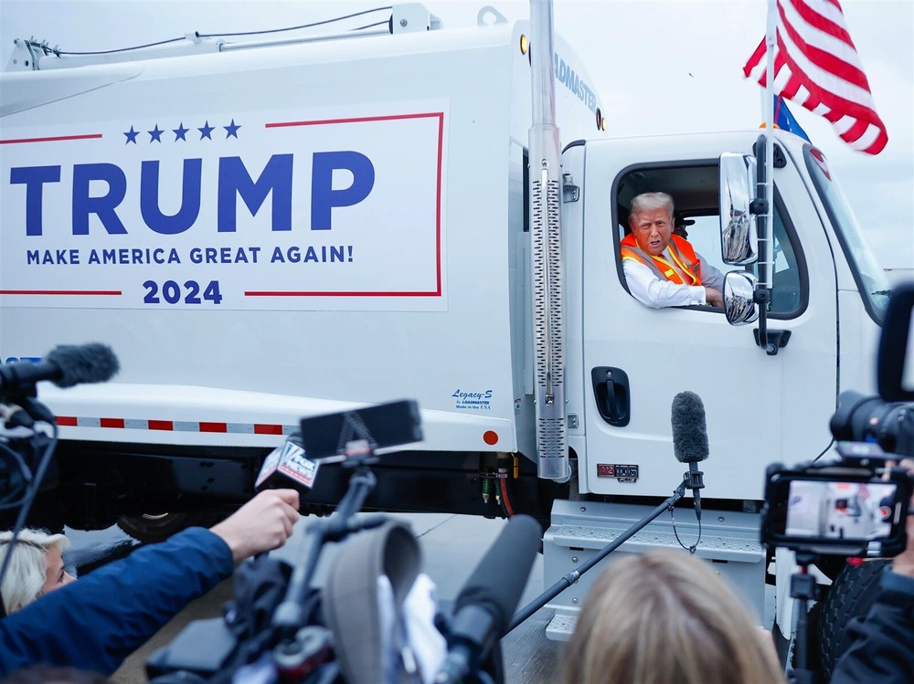 TRUMP DRIVING GARBAGE TRUCK GLOSSY POSTER PICTURE PHOTO PRINT BANNER 11298