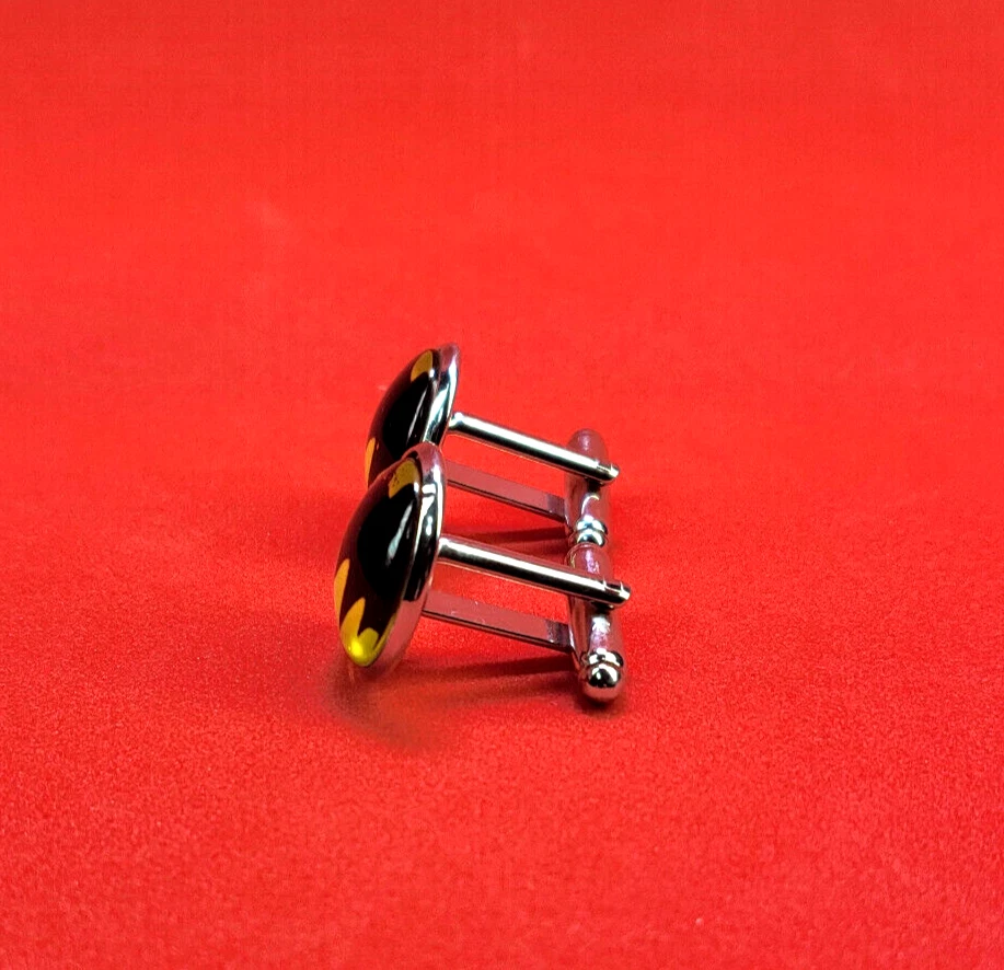 Batman Signal Cufflinks - Superhero Gift for DC Comics Fan Mens Formal Wear - Image 2 of 4