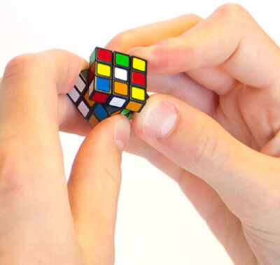 World's Smallest Rubik's Cube Working Brain Teaser Micro Toy Super