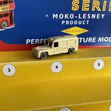 Matchbox Moko Lesney 14 Daimler Ambulance, Cream