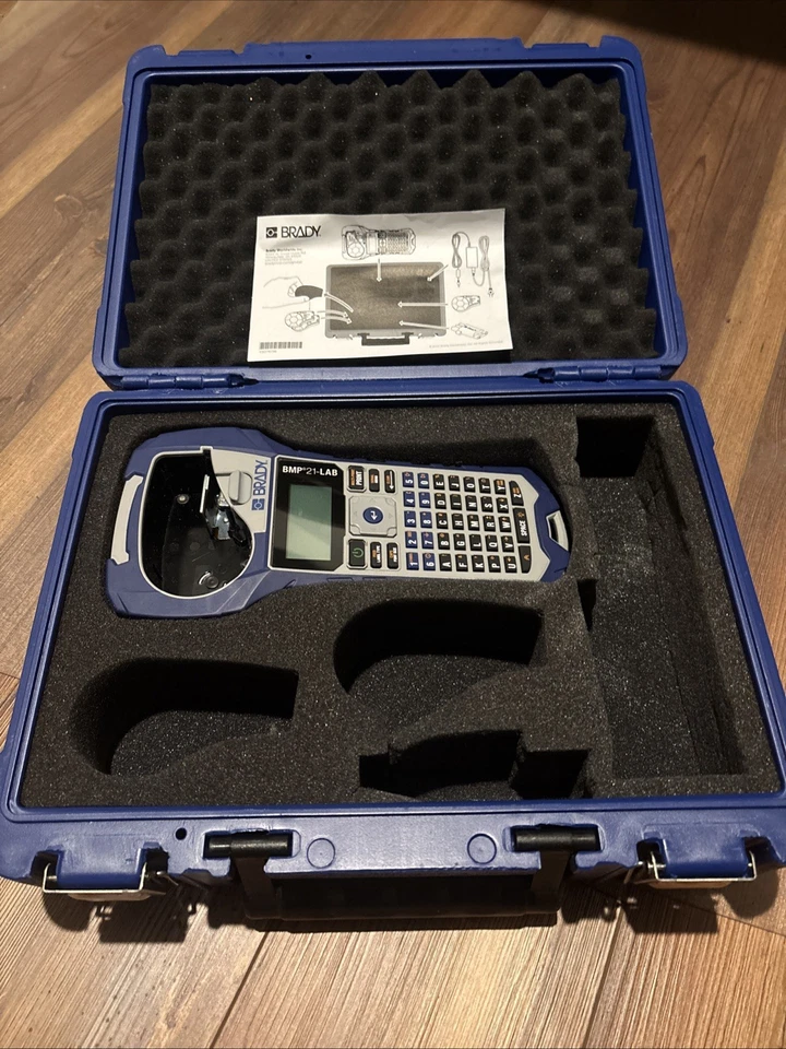 Brady BMP21 Handheld Portable Label Maker Printer - Image 3 of 4