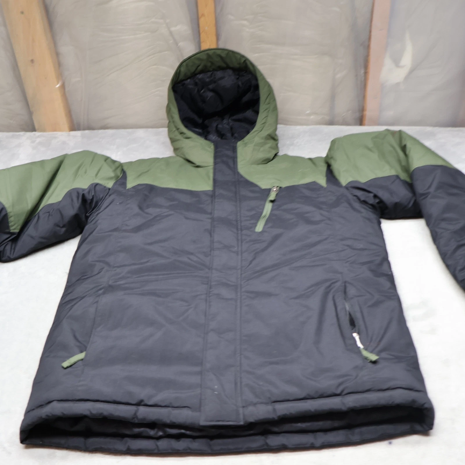 Columbia Jacket Boys Large 18/20 Black Insulated Hooded Wind Rain Puff Outdoor