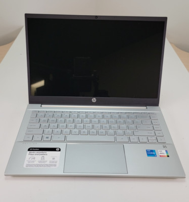 HP Pavillion DV0065ST Laptop 14'' Intel Core i5-1135G7 8GB Ram No Drive No Os