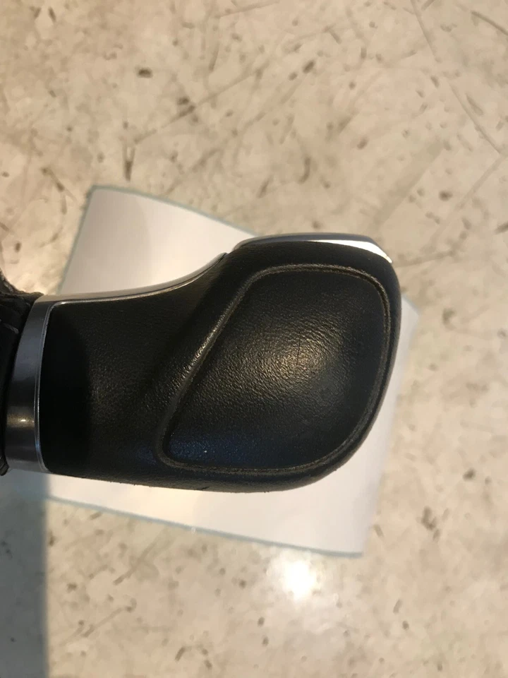 GENUINE 16-20 VW TIGUAN MK2 DSG AUTO GEAR STICK KNOB GEAR GAITER - Image 3 of 4