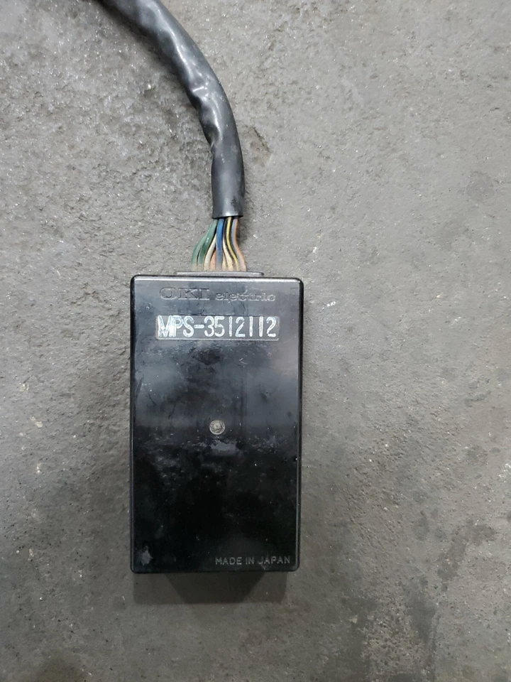 1982 Honda V45 Sabre VF750 VF750S Vf750S Ignition CDI Box OEM Part MPS-35112112 - Image 2 of 4