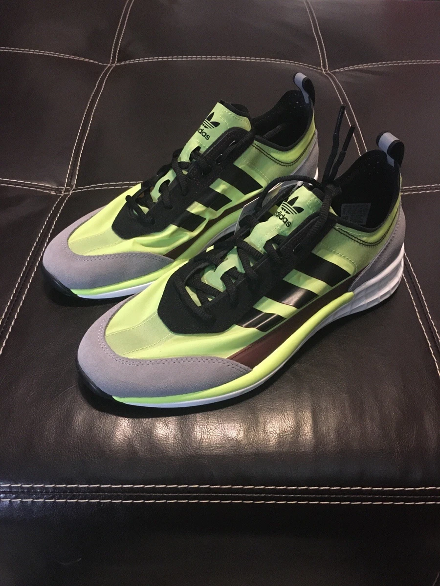 Adidas SL 7200 Shoes Core Black Solar Yellow Dove Grey Men s Size