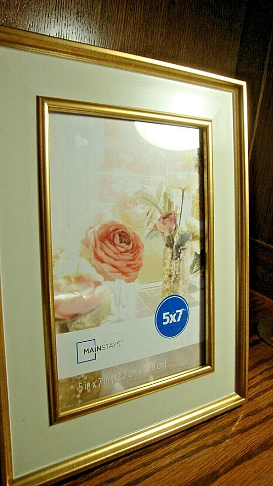 沃尔玛“Mainstays”金色和象牙色5x7相框独立式或壁挂F17 — 第 2/3 张图片