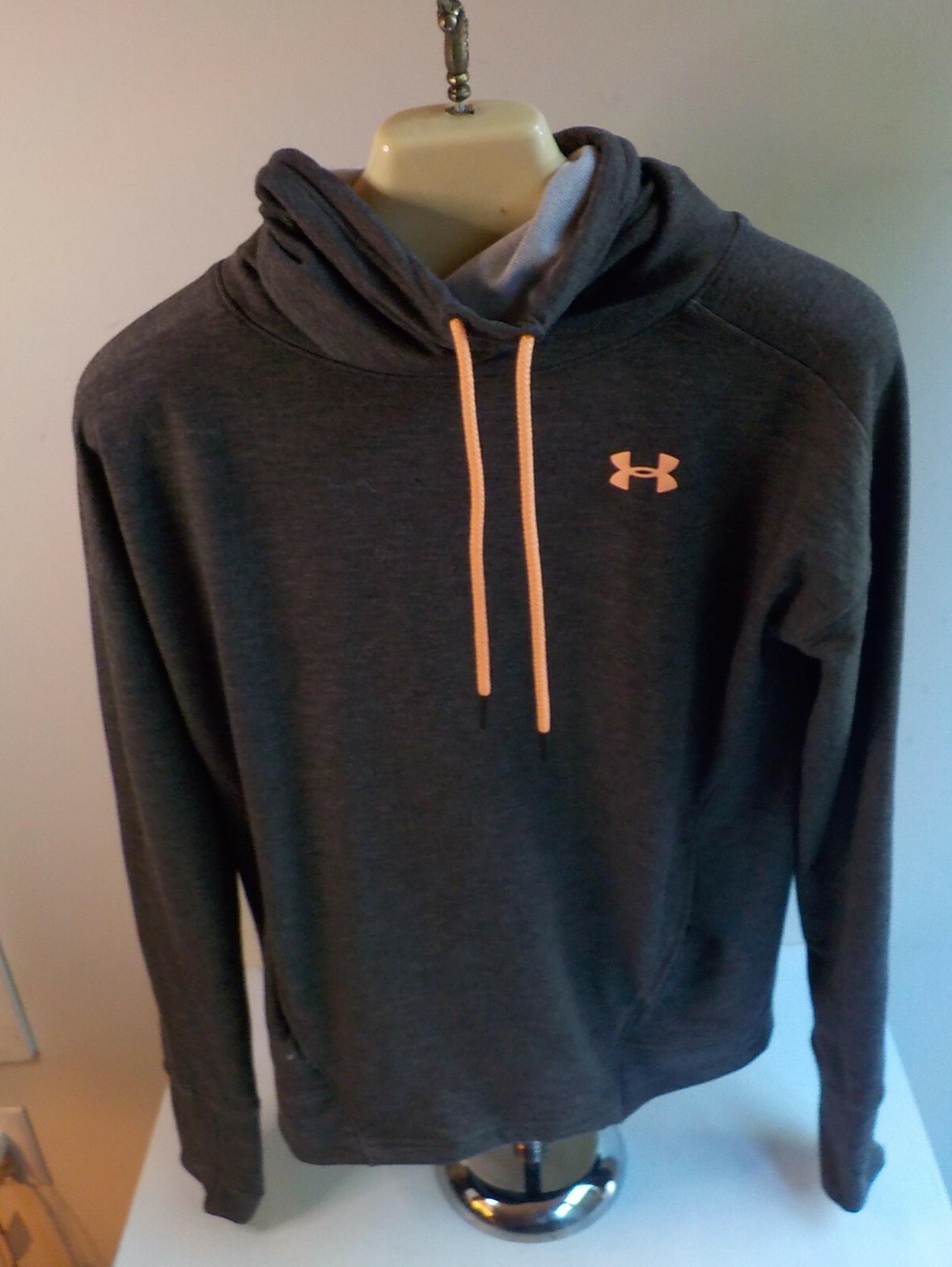 UNDER ARMOUR "Loose" Pull Over Drawstring Neck Sw… - image 1