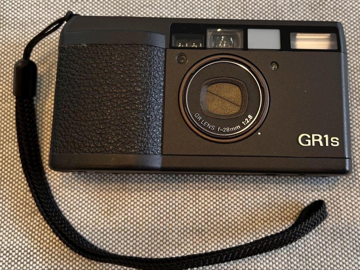 Ricoh GR1S Black Point & Shoot 35mm Film Camera From JP | eBay Ricoh GR1S Black Point & Shoot 35mm Film Camera From JP | eBay