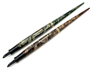 2 VINTAGE 1930s WAHL EVERSHARP DORIC GREEN GOLD SILVER SHELL DESK FOUNTAIN PENS