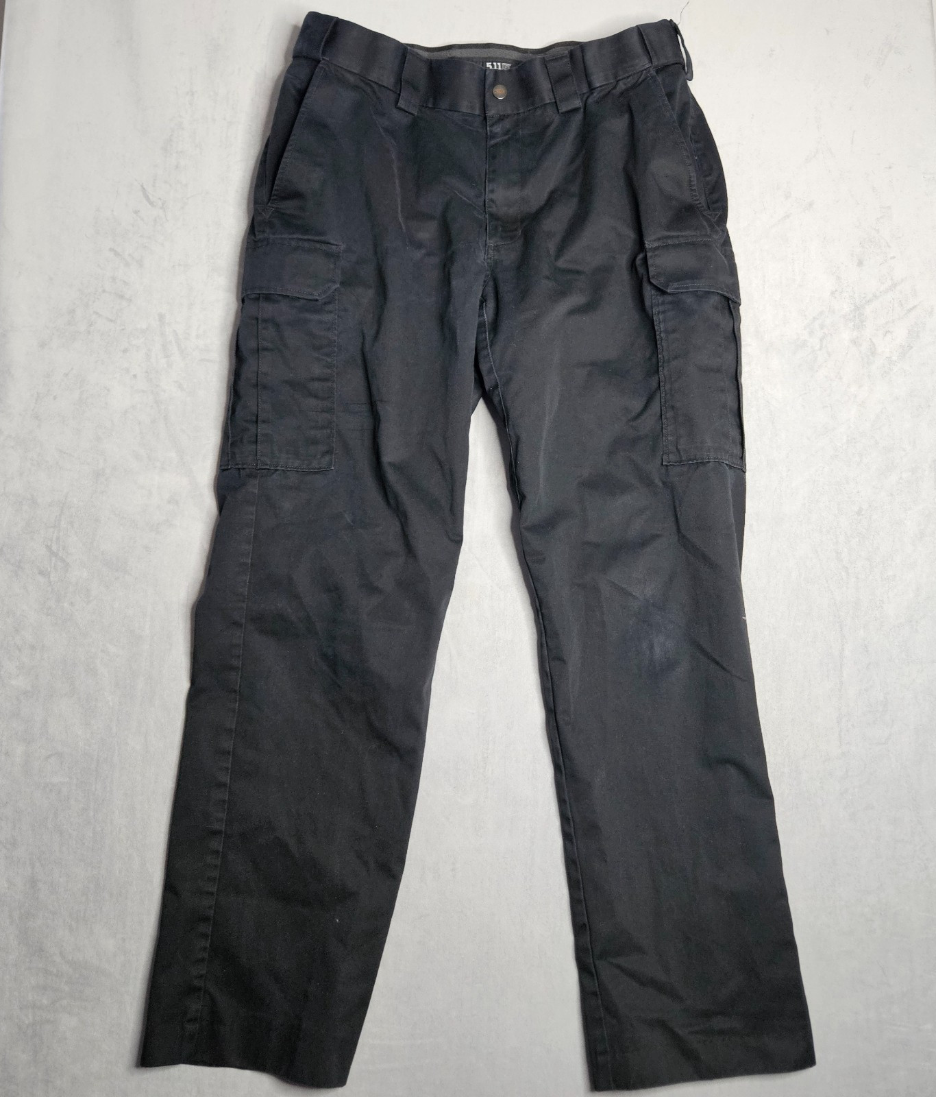Mens 38 (measures 36x32) Black Pdu Class B Twill Cargo