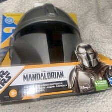 MANDALORIAN Electronic Helmet Talking Mask Cosplay Costume, Star Wars NEW in Box