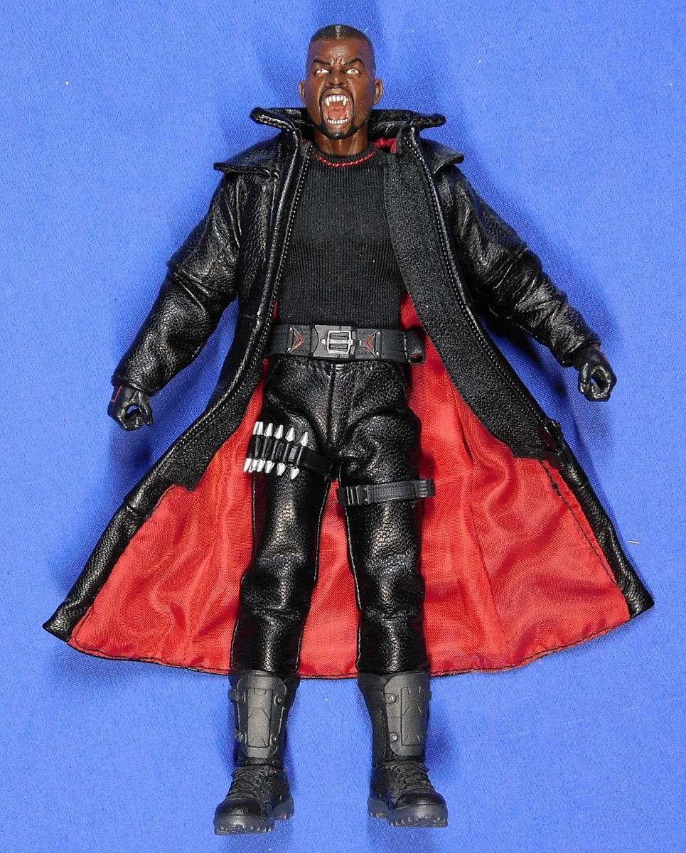 MEZCO TOYS ONE:12 MARVEL BLADE FIGURE WITH BOX | eBay
