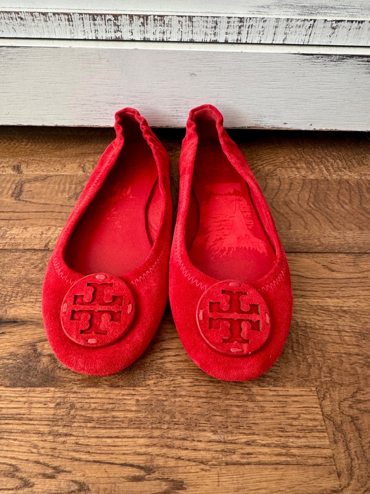 Tory Burch Ruby Red Suede Minnie Travel Ballet Flat Logo Women's Size 5 thumbnail 2