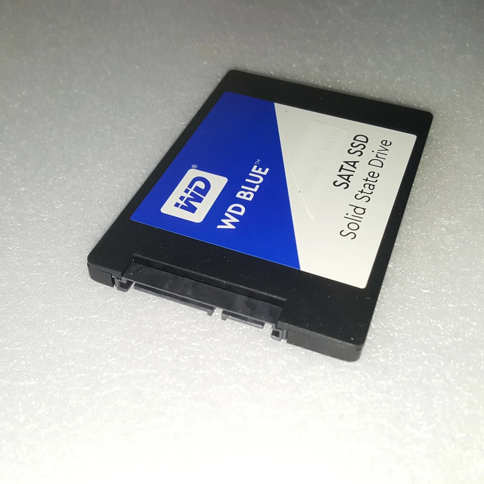 HP Pavilion dv7-1273cl - 240GB SSD Solid State Hard Drive Windows 10 Pro 64 Bit - Image 4 of 4