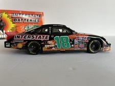 1:24 Bobby Labonte 18 Small Soldiers 1998 Pontiac NASCAR  