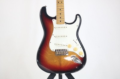 [Tokai] SS60 Silver Star 3 Tone Sunburst Made in Japan ST-Typ E-Gitarre