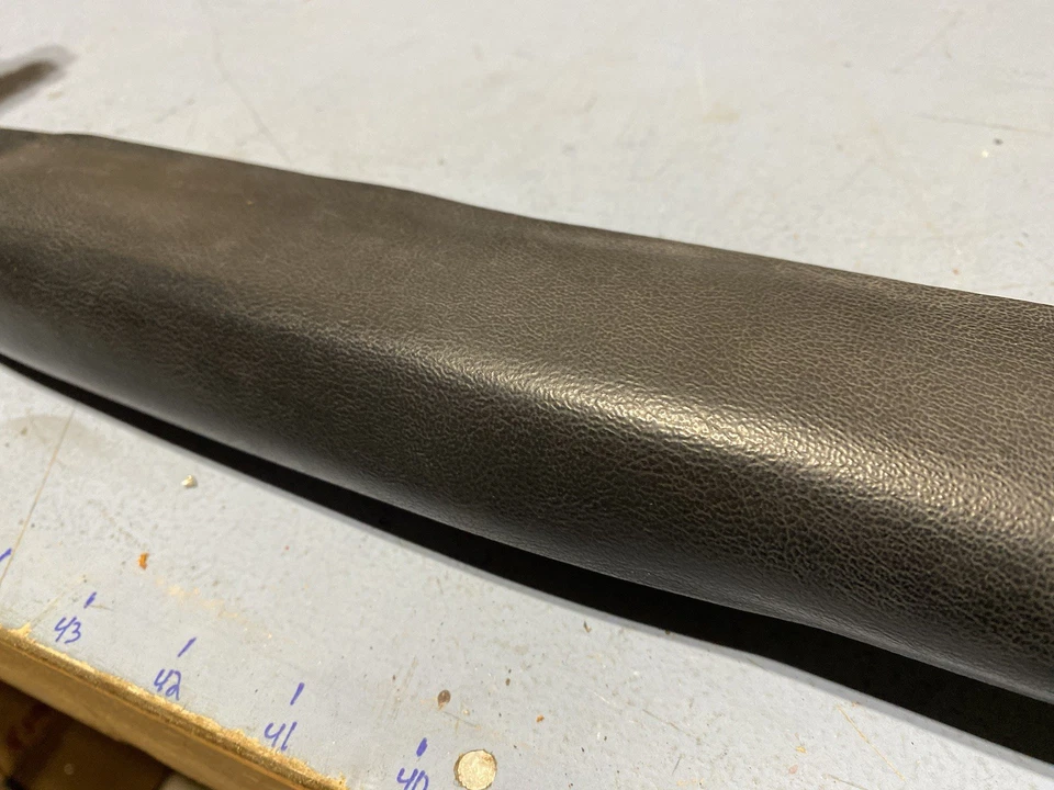 Ford Mustang 1979 reposabrazos almohadilla tirador manija pasajero derecho negro D9ZB 662414 Foto 3 de 4