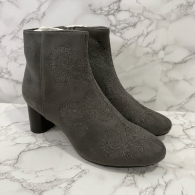 Aomo Love Paisley Embossed Boots sz 10 Zip Sides Block Heel NEW #M169