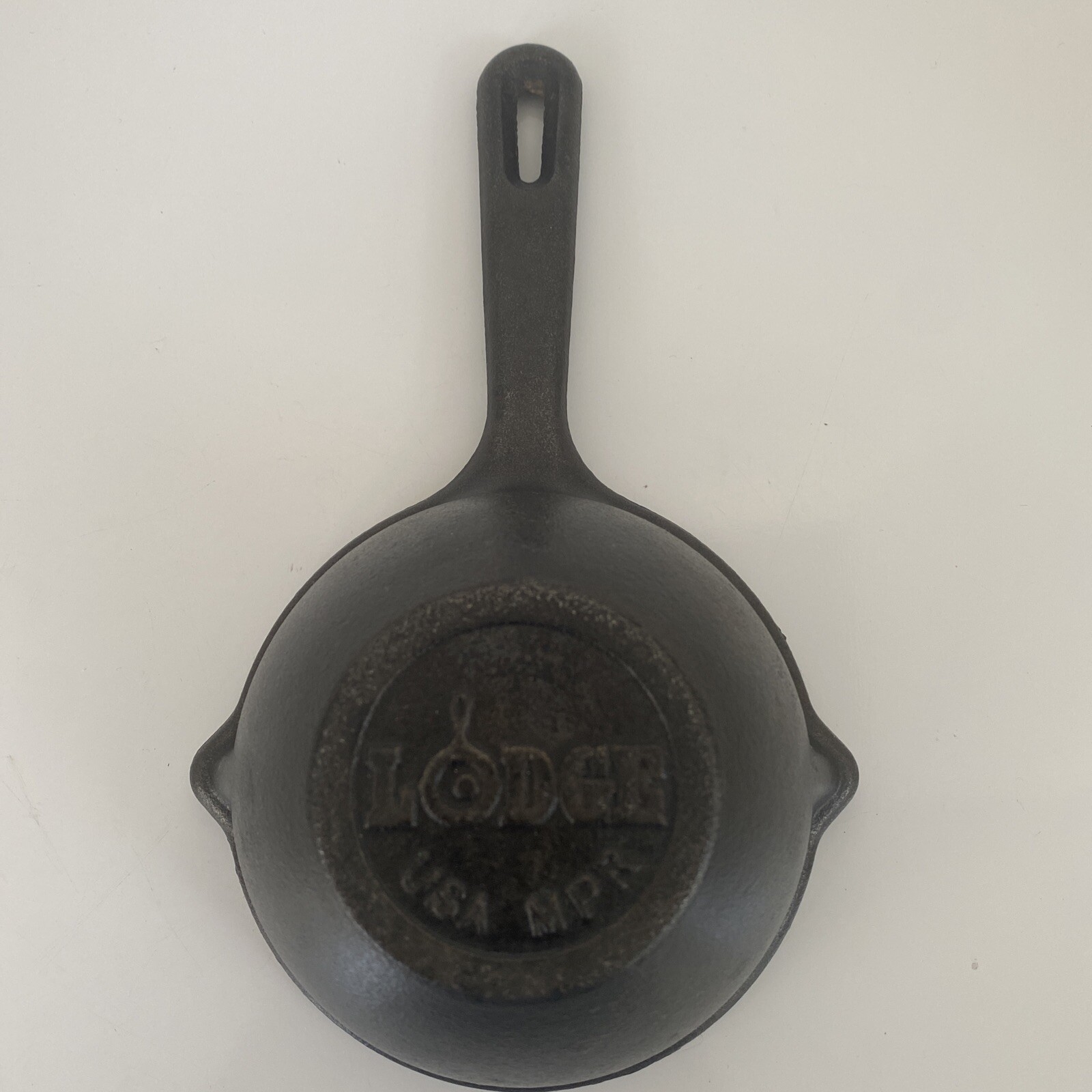 Lodge Cast Iron Double Spout Sauce Pan