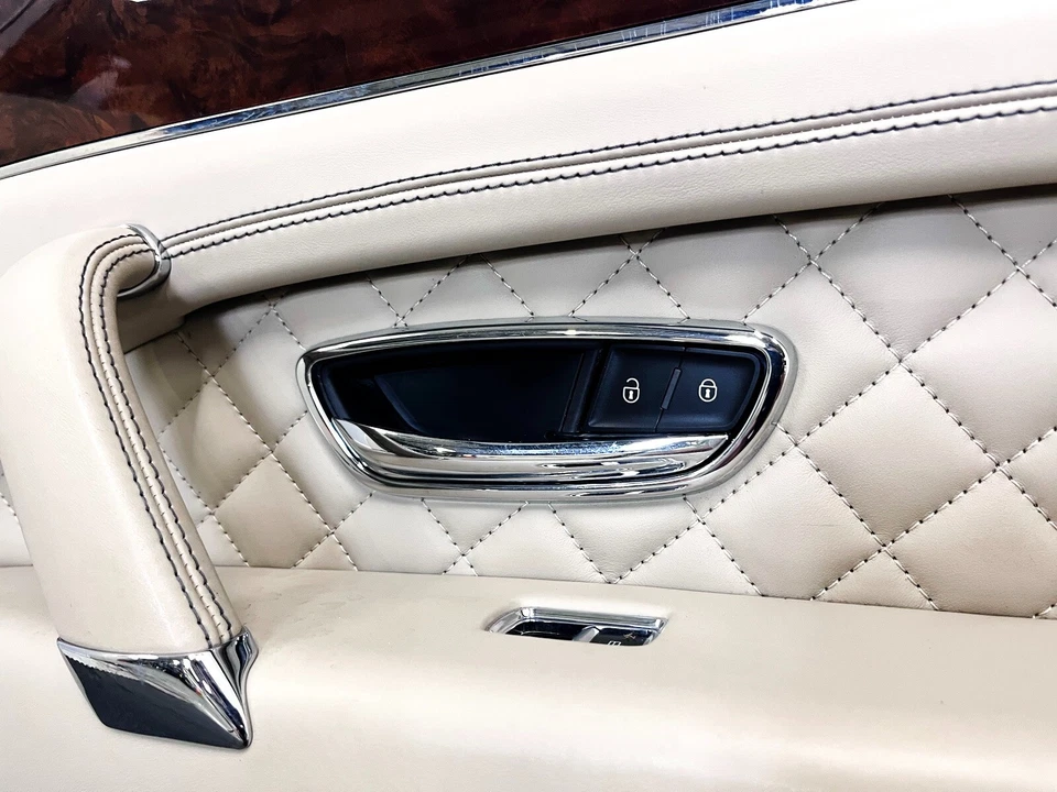 16-20 BENTLEY BENTAYGA PUERTA DELANTERA DERECHA PANEL MOLDURA ALTAVOZ CUBIERTA MANIJA TARJETA OEM Foto 3 de 4