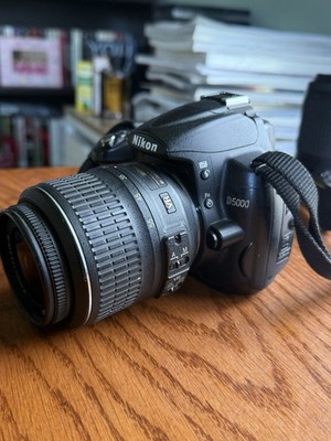 ⭐️Nikon D5000 Digital SLR Camera w/ AF-S DX Nikkor 18-55mm & 55