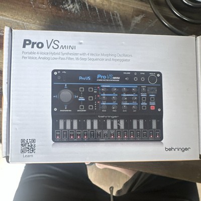 Behringer Pro VS MINI Hybrid Vector Synthesizer, 16 Keys