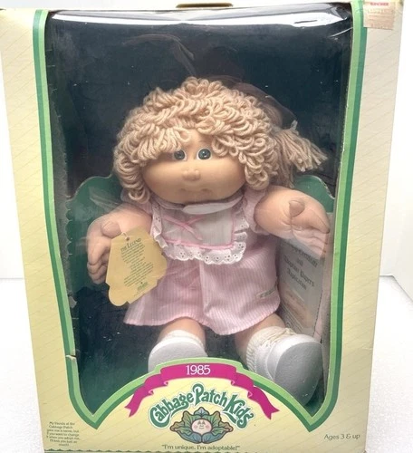 VINTAGE CABBAGE PATCH KIDS DOLL 3900 WHEAT GIRL GREEN EYES PAPERS IN BOX