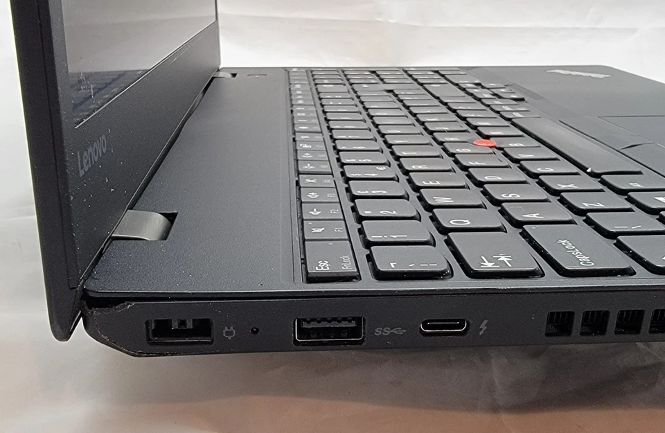 Lenovo P51s i7 7th Gen - 256GB SSD - 16GB RAM - FHD 15.6" Nvidia Quadro - Win 11 - Image 4 of 4