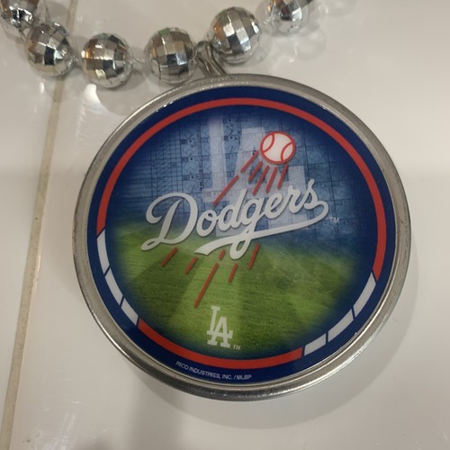 LOS ANGELES DODGERS NECKLACE/BOTTLE OPENER - Picture 2 of 4