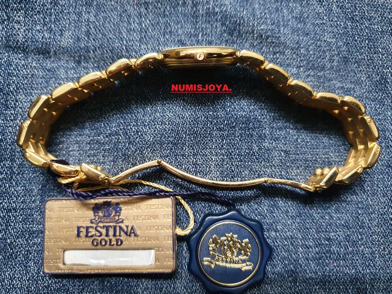 MRS FEAST GOLD WATCH. Weight 46 gr. Reference 306/1. OFFICIAL 2 YEAR WARRANTY.