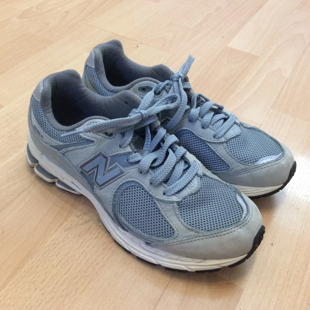 Light blue clearance new balance sneakers