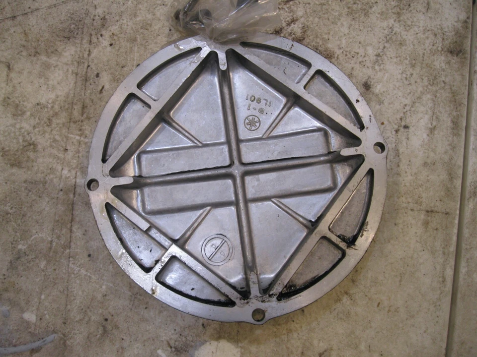 Generator cover 1 1978 Yamaha xs400 - Image 2 of 3