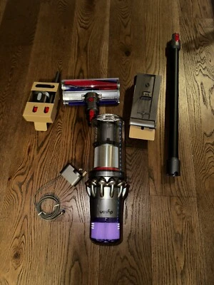 Dyson V11 Total Clean Pet Cordless Vacuum Cleaner Receipt 2 Yrs Warr