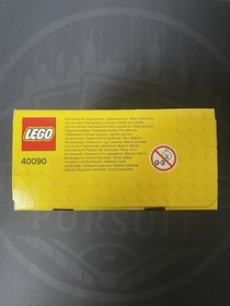 LEGO Seasonal: Halloween Bat 40090 New Sealed Retired Exclusive