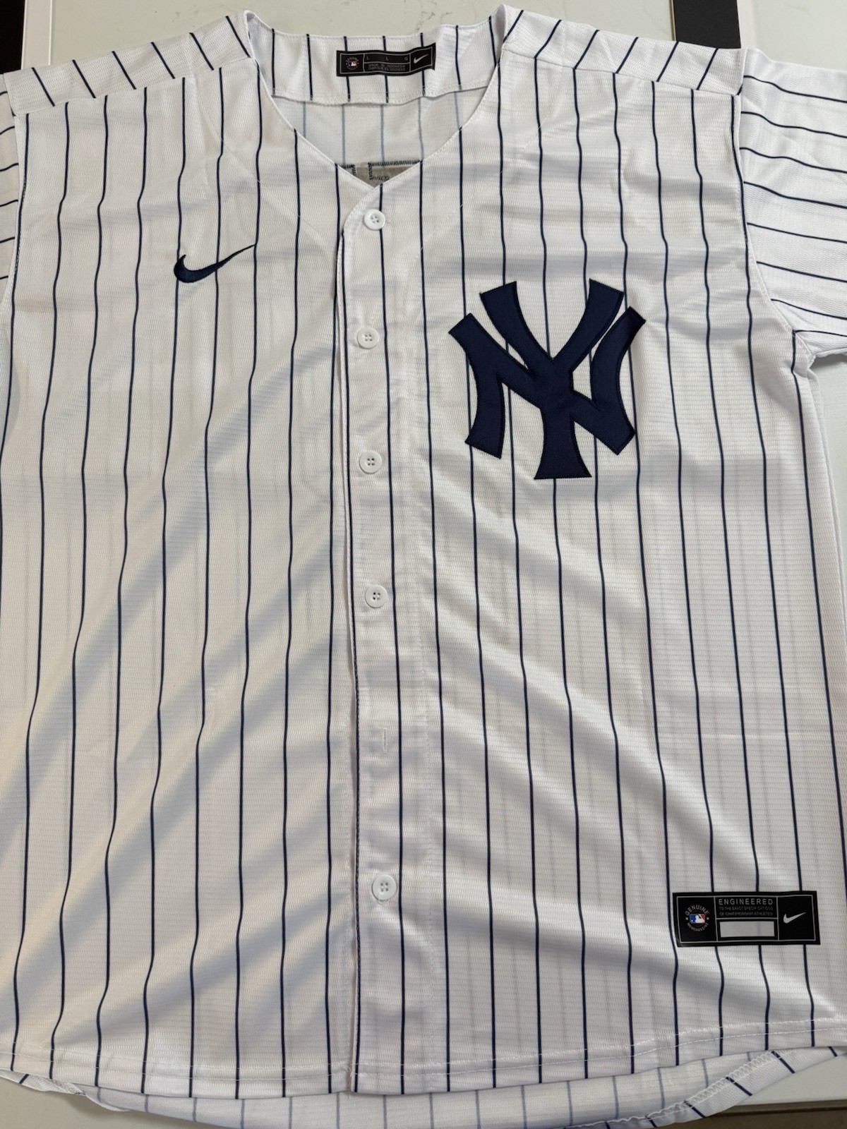 Derek Jeter Signed New York Yankees Jersey PSA/DNA Authenticated Custom Framed view 12