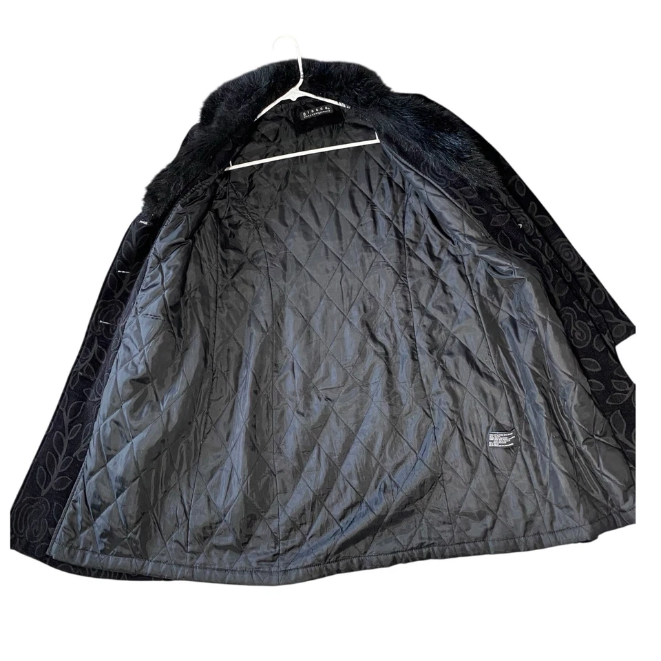 VINTAGE GIACCA Size Large Velvet Brocade Coat Faux Fur Trim Black Mobwife 90s - Image 4 of 4