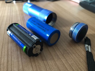 2x Battery for 3x AAA Taschenlamp - Li-ion ICR22500 für mehr Leistung