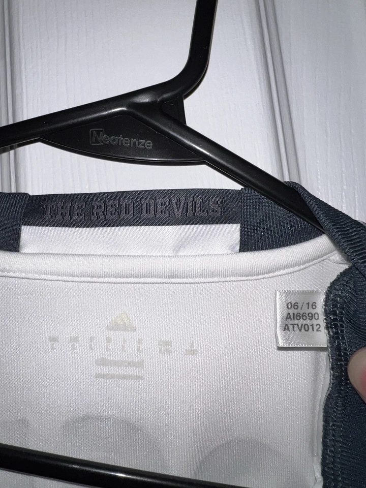 Tercera camiseta Manchester United 16/17 Pogba con parches talla L (AI6690) Foto 2 de 4