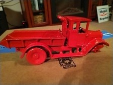 International Arcade Cast Iron Toy Dump Truck